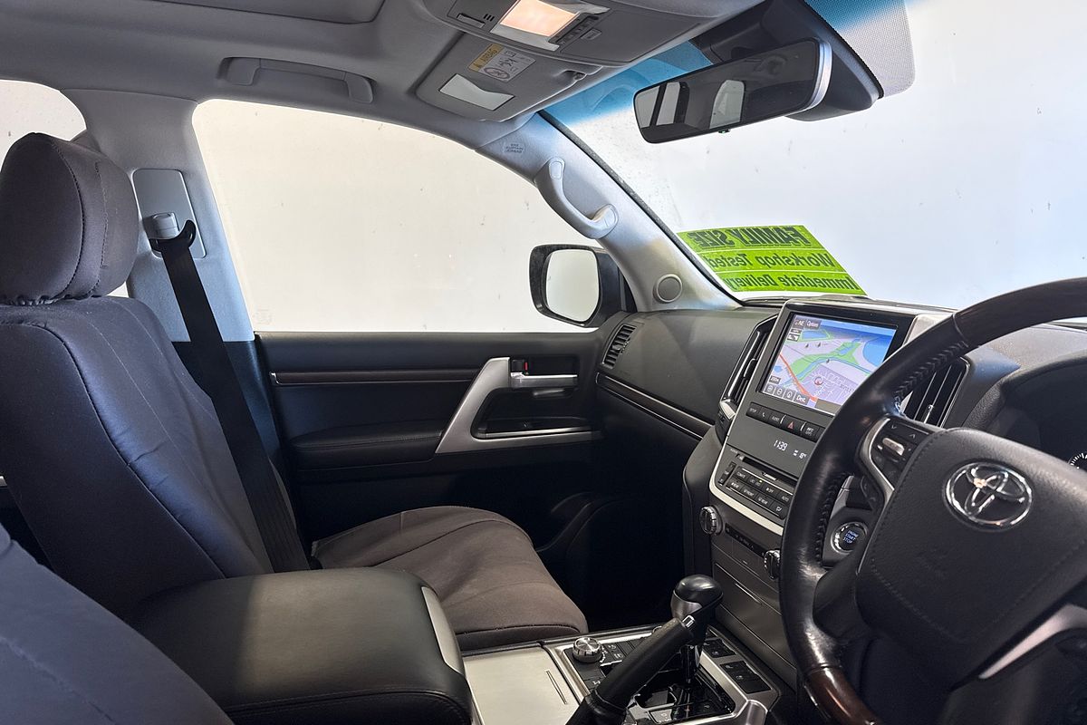 2018 Toyota Landcruiser Sahara VDJ200R