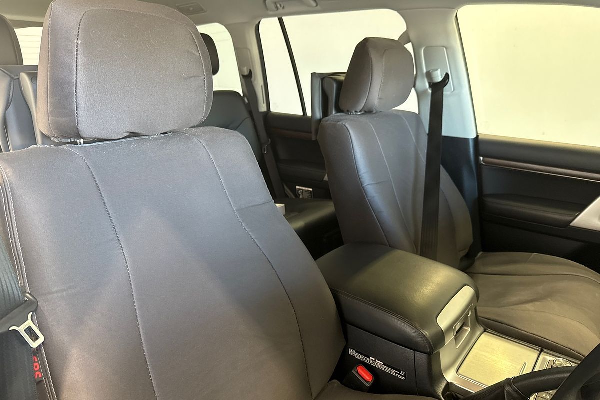 2018 Toyota Landcruiser Sahara VDJ200R