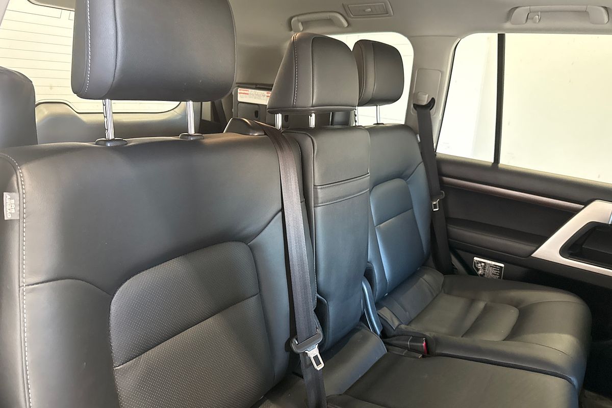 2018 Toyota Landcruiser Sahara VDJ200R