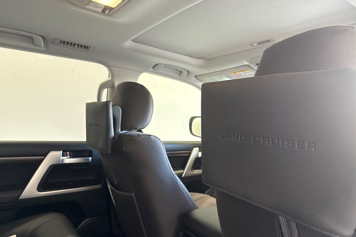 2018 Toyota Landcruiser Sahara VDJ200R