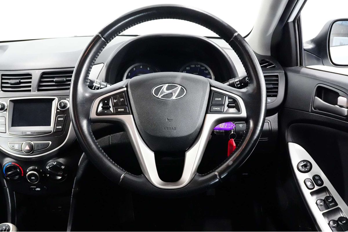 2017 Hyundai Accent Sport RB6