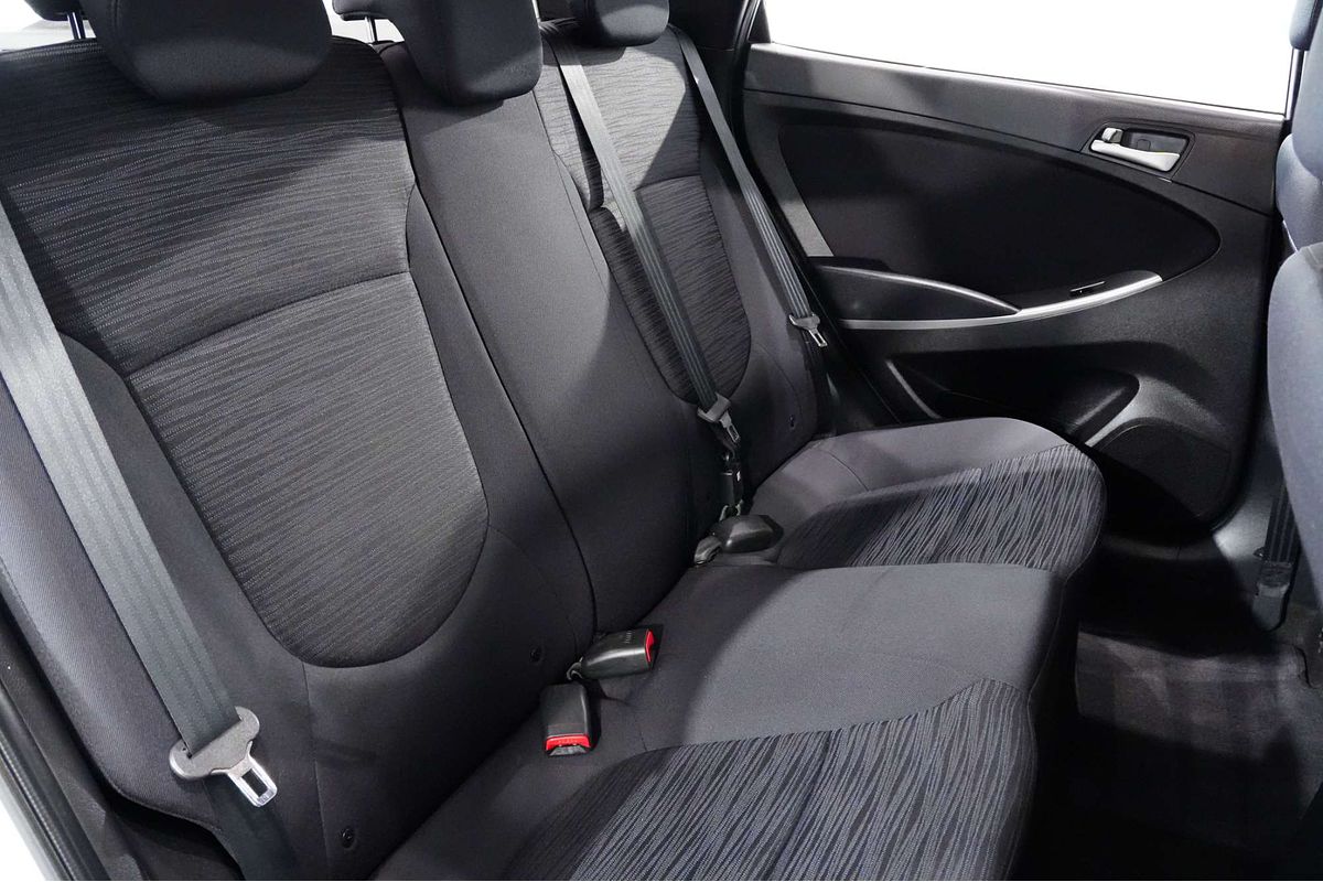 2017 Hyundai Accent Sport RB6