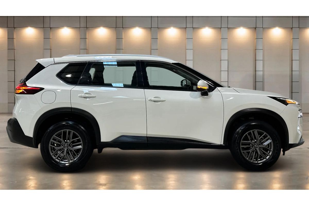 2024 Nissan X-TRAIL ST T33