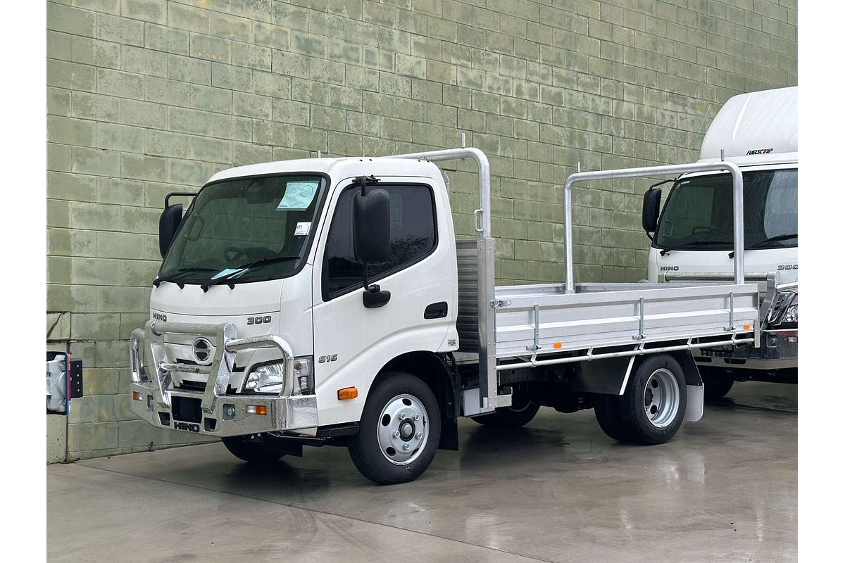 2025 Hino 300 Series 616 SWB