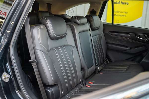 2023 Isuzu MU-X LS-T thumb-7