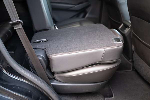 2023 Isuzu MU-X LS-T thumb-15
