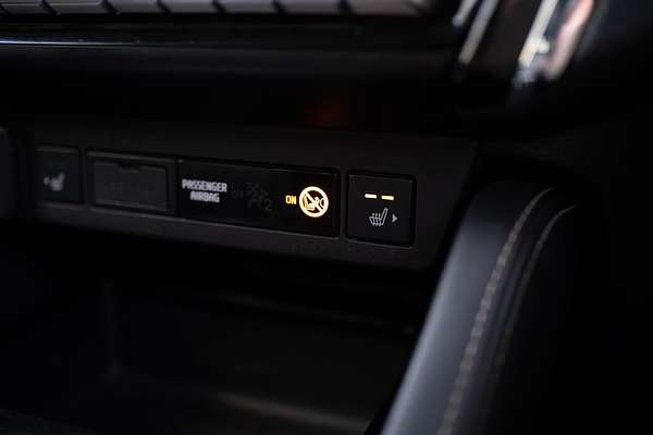 2023 Isuzu MU-X LS-T thumb-34