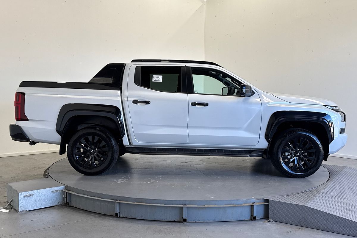 2026 Mitsubishi Triton GSR MV