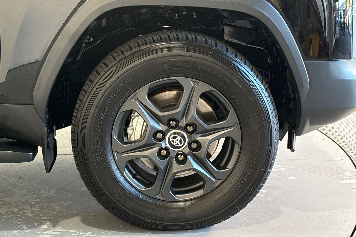 2025 Toyota Landcruiser GR Sport FJA300R