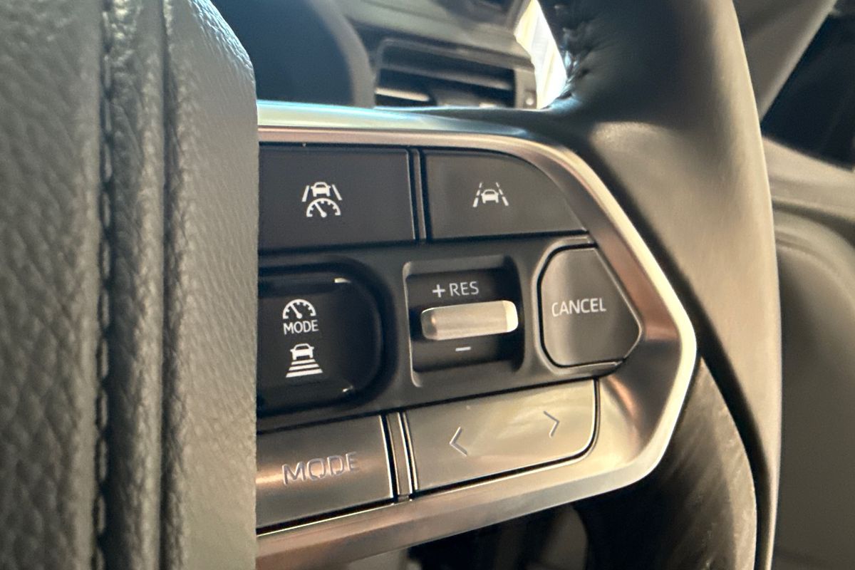 2025 Toyota Landcruiser GR Sport FJA300R