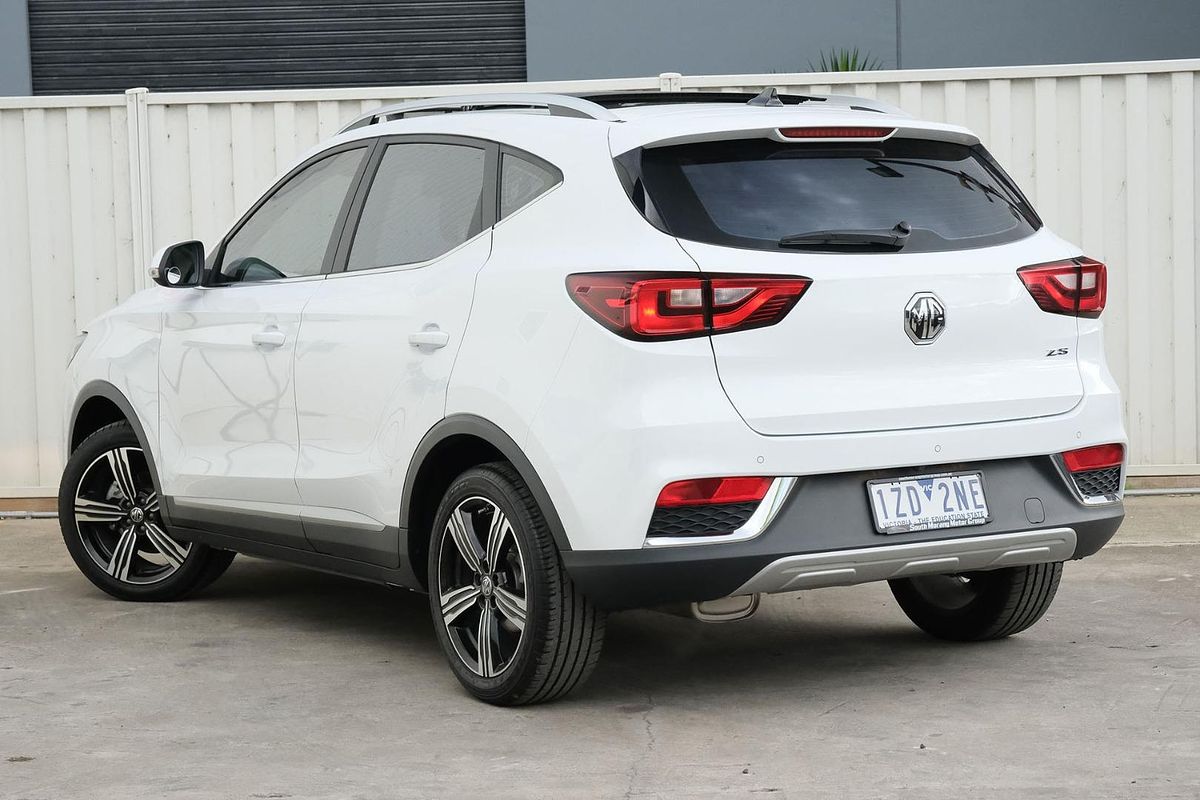2023 MG ZS Essence AZS1