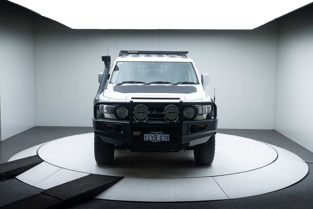 2011 Toyota FJ Cruiser GSJ15R