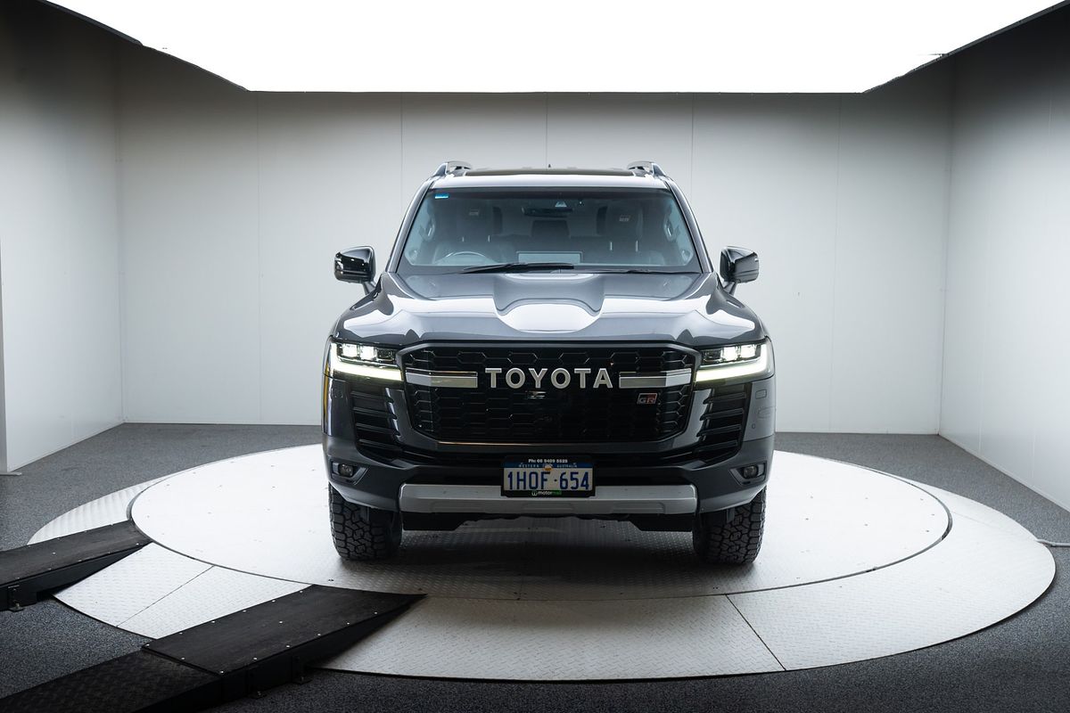 2022 Toyota Landcruiser GR Sport FJA300R