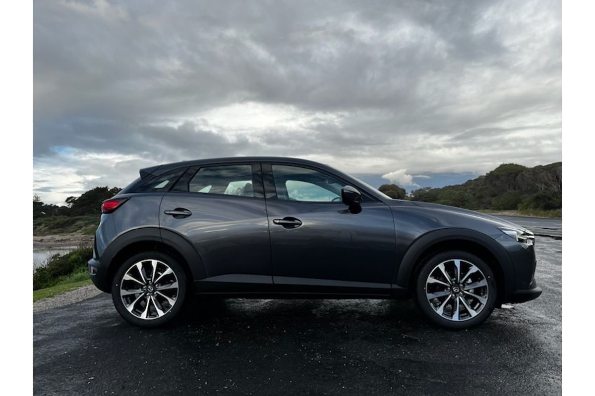 Mazda  J 6AUTO G20 PURE PETROL FWD
