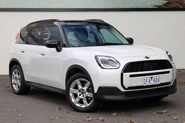2024 MINI Countryman C Core U25