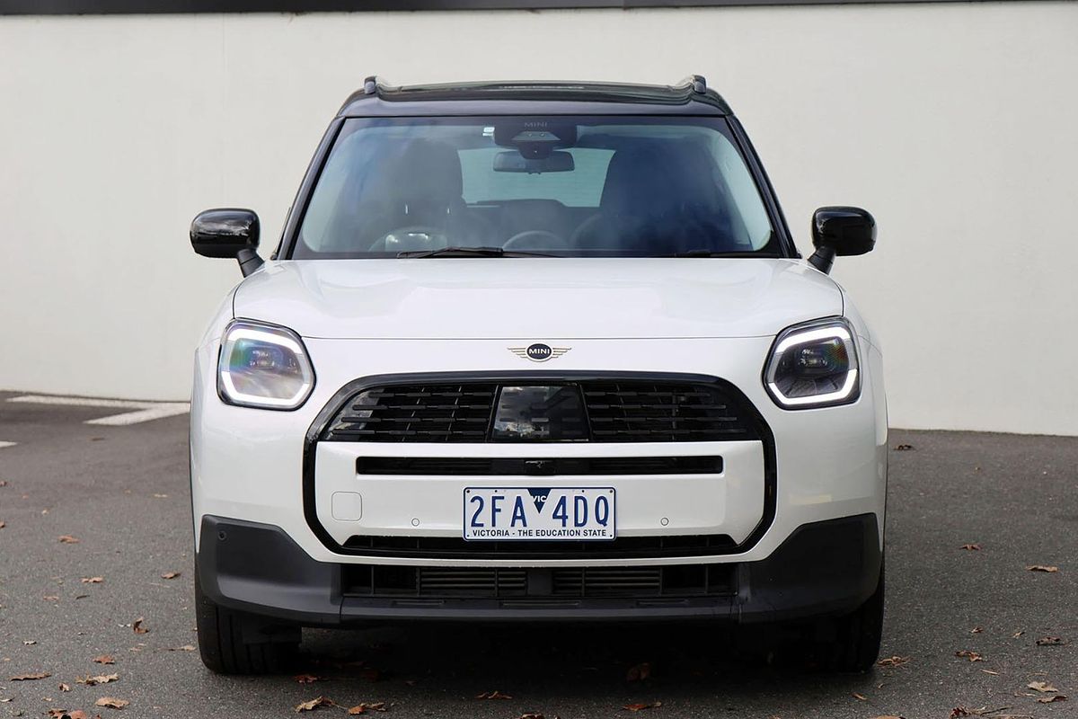 2024 MINI Countryman C Core U25