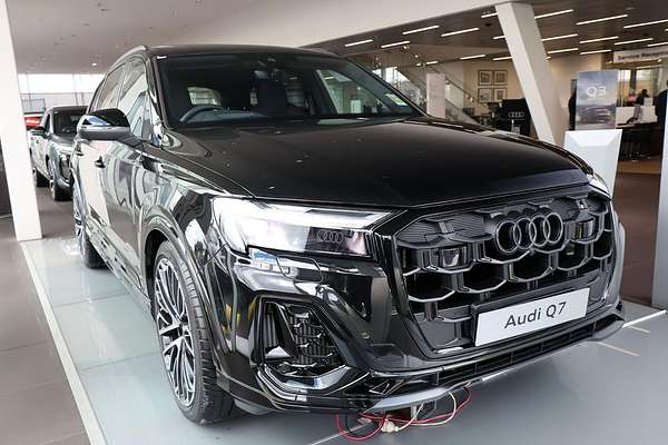 2026 Audi SQ7 TFSI 4M