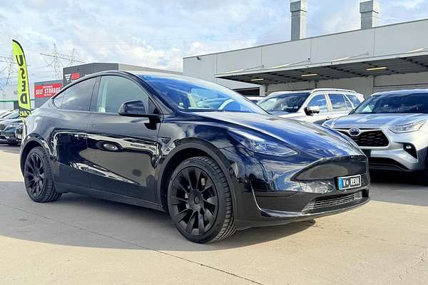 2022 Tesla Model Y Rear-Wheel Drive