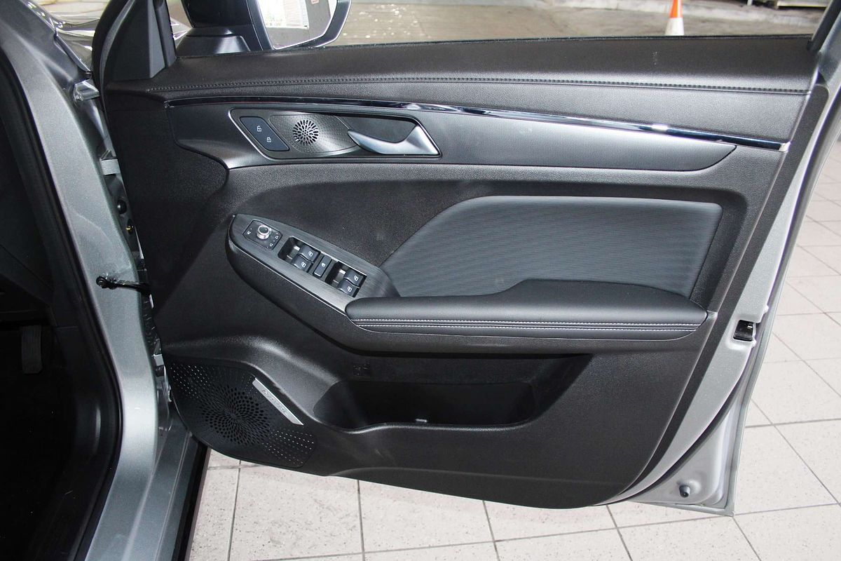 Jolion Pro Luxury Auto 4x2 Hybrid