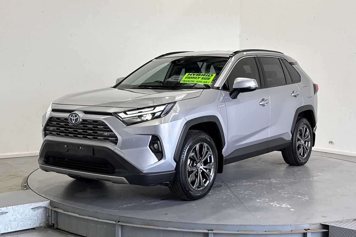2024 Toyota RAV4 GXL AXAH54R