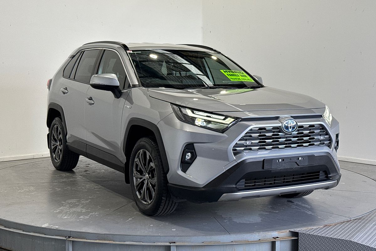 2024 Toyota RAV4 GXL AXAH54R