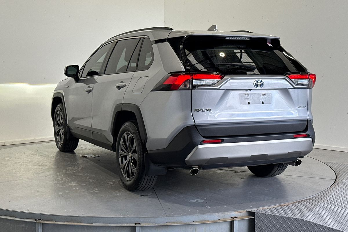 2024 Toyota RAV4 GXL AXAH54R