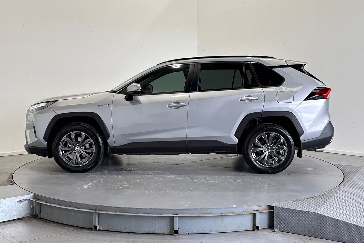 2024 Toyota RAV4 GXL AXAH54R