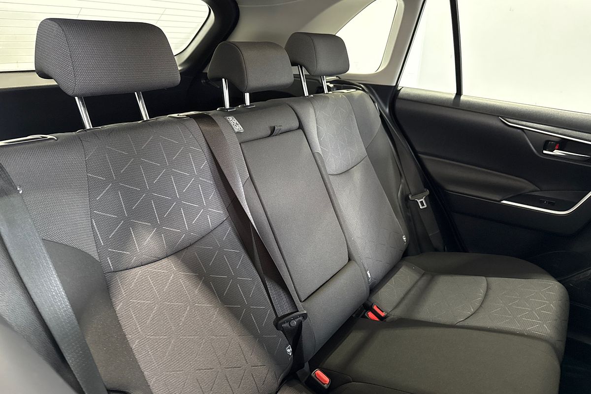 2024 Toyota RAV4 GXL AXAH54R