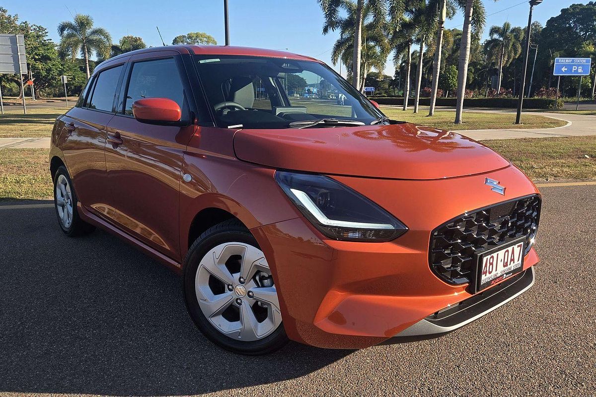 2025 Suzuki Swift Hybrid Plus UZ