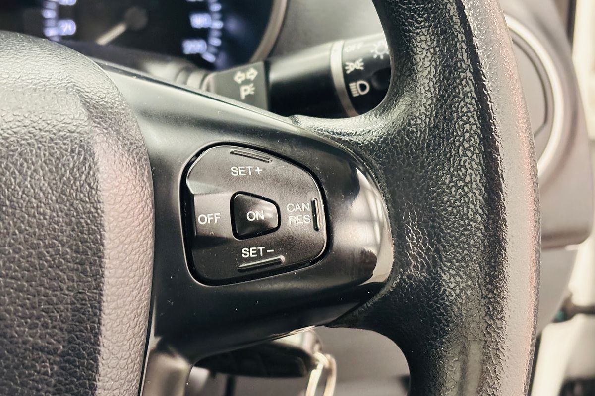 2015 Mazda BT-50 R 6M 3.2L SINGLE C/CH XT 4X2