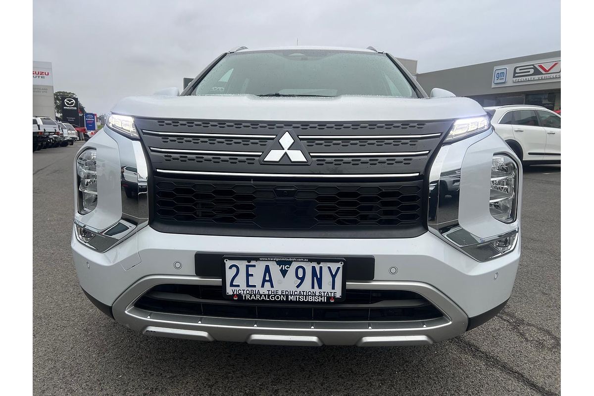 2024 Mitsubishi Outlander LS ZM