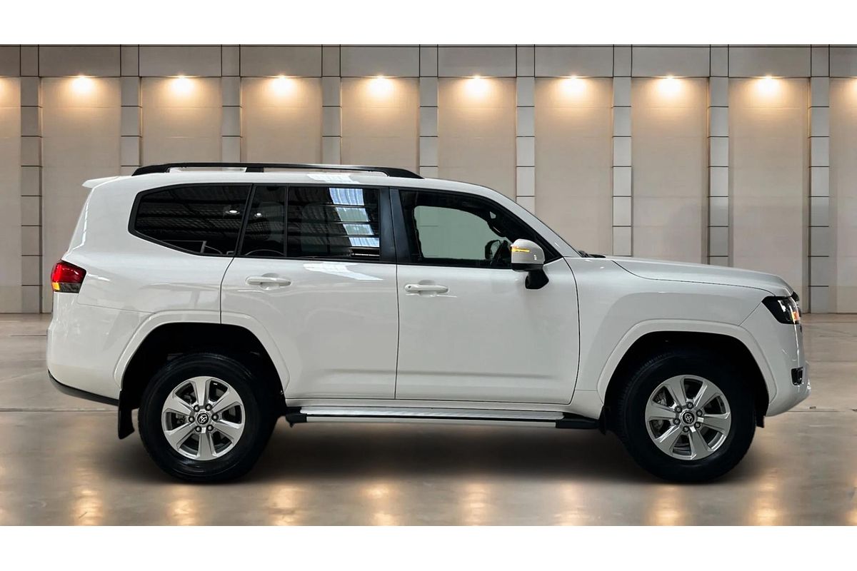 2024 Toyota Landcruiser GXL FJA300R