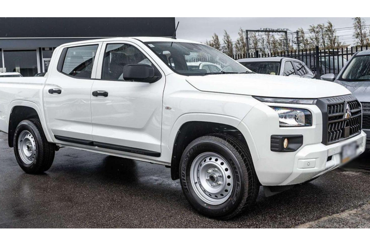 2026 Mitsubishi Triton GLX MV