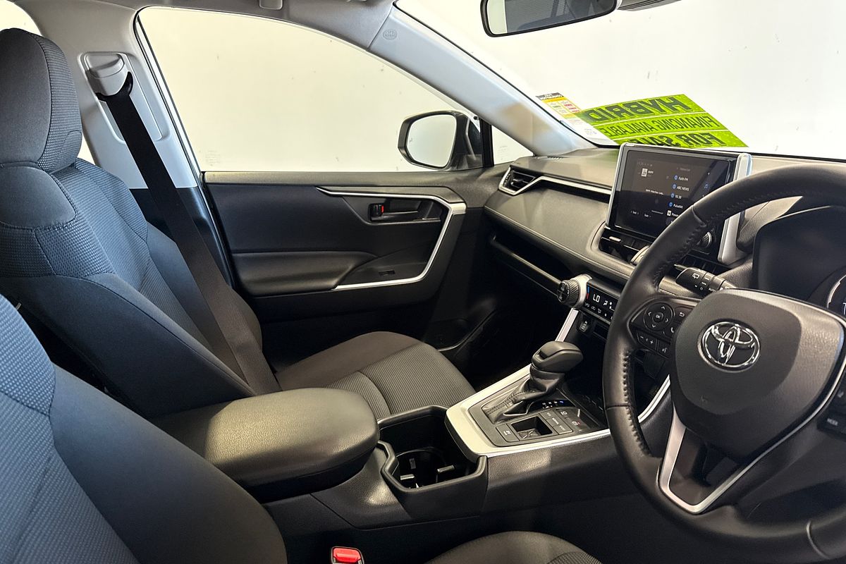 2025 Toyota RAV4 GX AXAH52R