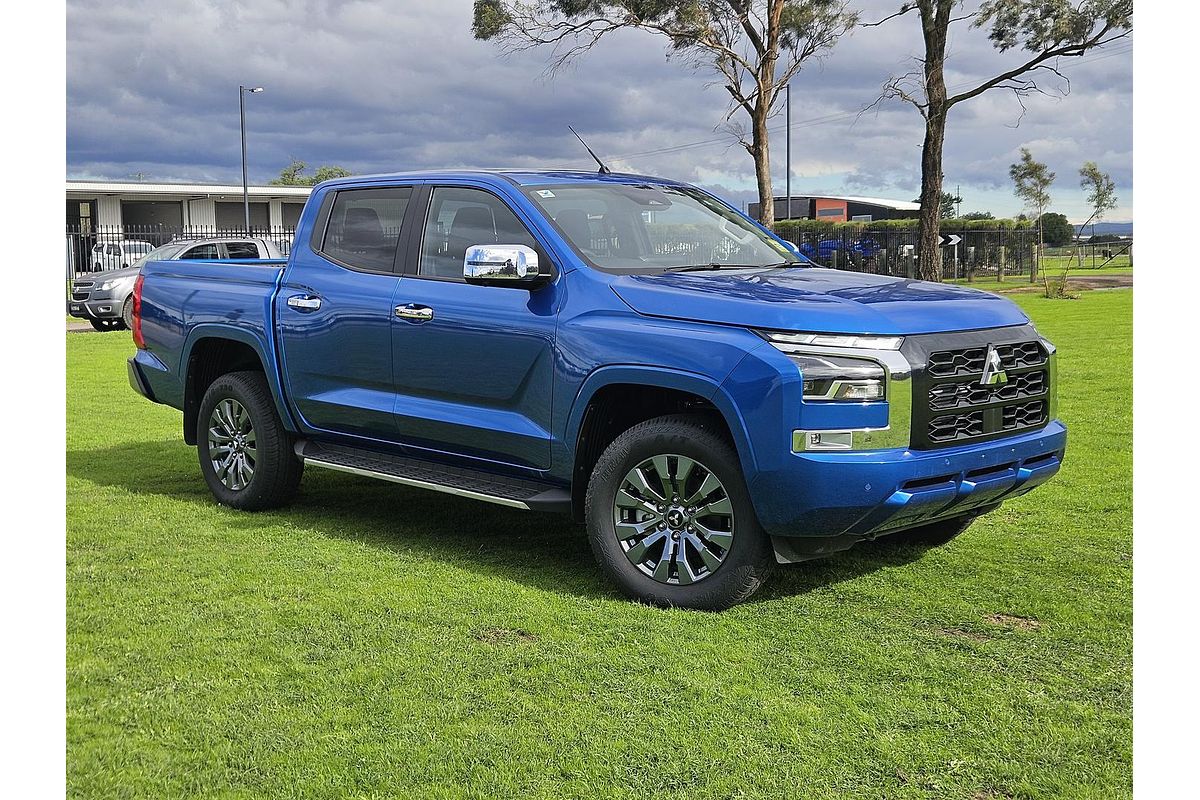 2025 Mitsubishi Triton GLS MV 4X4