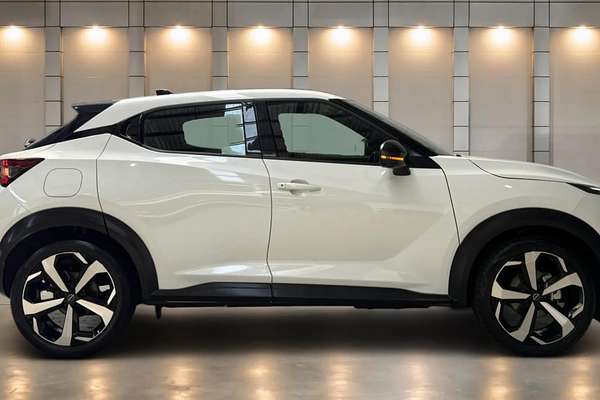 2023 Nissan JUKE ST-L F16