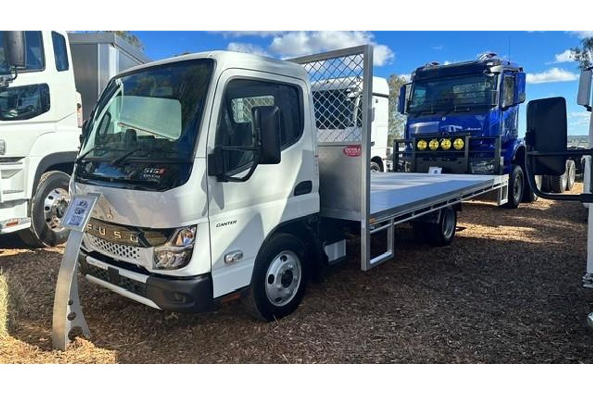 2025 Fuso Canter 515 4x2