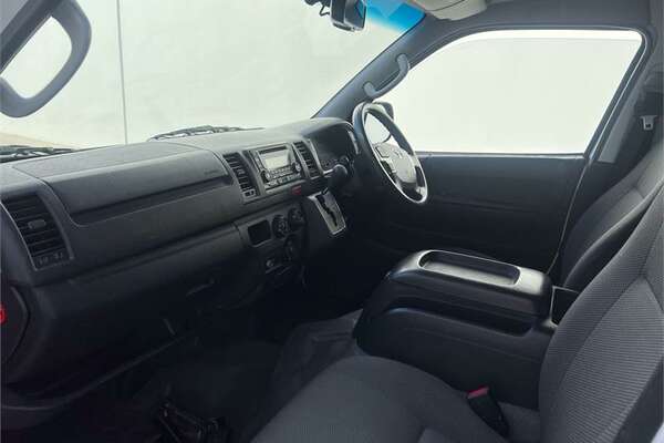 2016 Toyota HIACE LWB KDH201R MY16