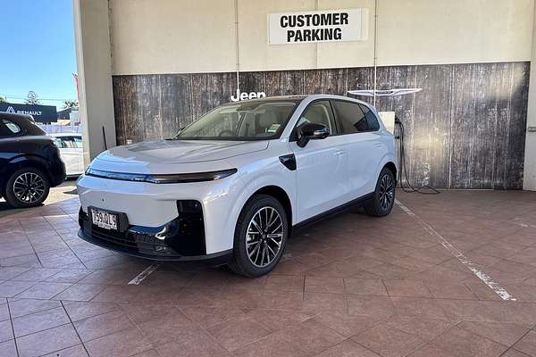 2026 Leapmotor B10 Design LR A12