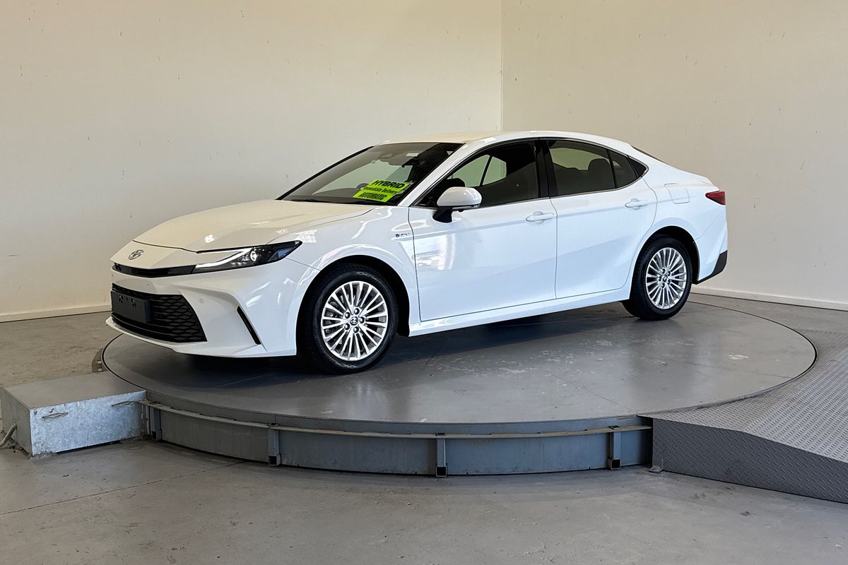 2025 Toyota Camry Ascent AXVH80R