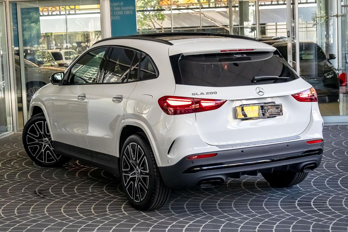 H247 806+056MY GLA200 Special Ed WAG DUAL 7sp