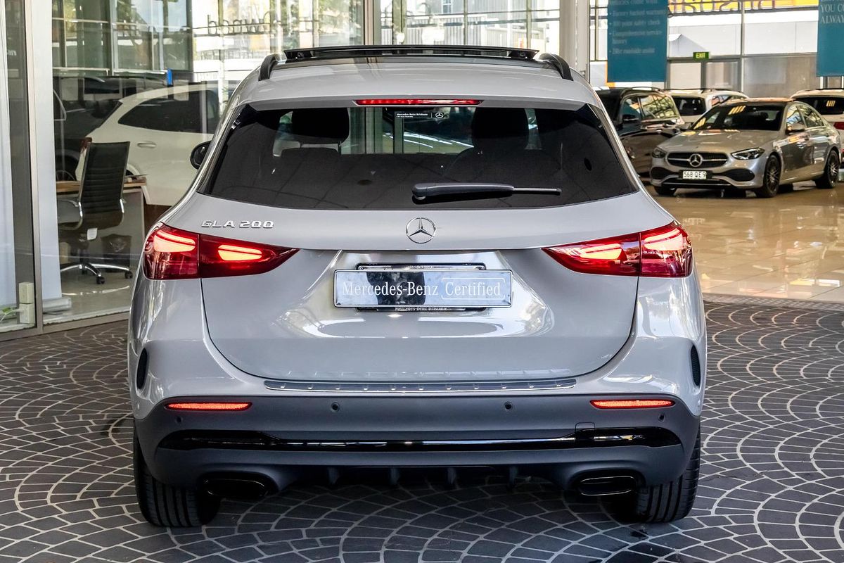 H247 806+056MY GLA200 Special Ed WAG DUAL 7sp