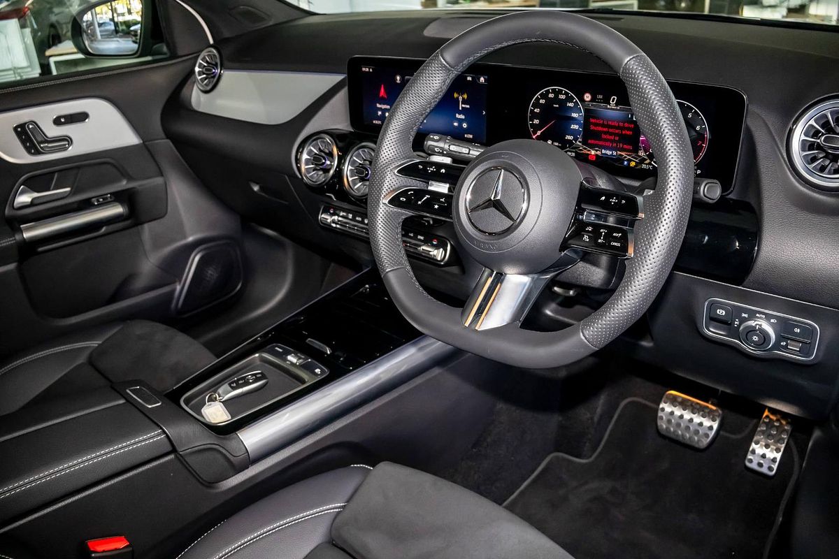 H247 806+056MY GLA200 Special Ed WAG DUAL 7sp