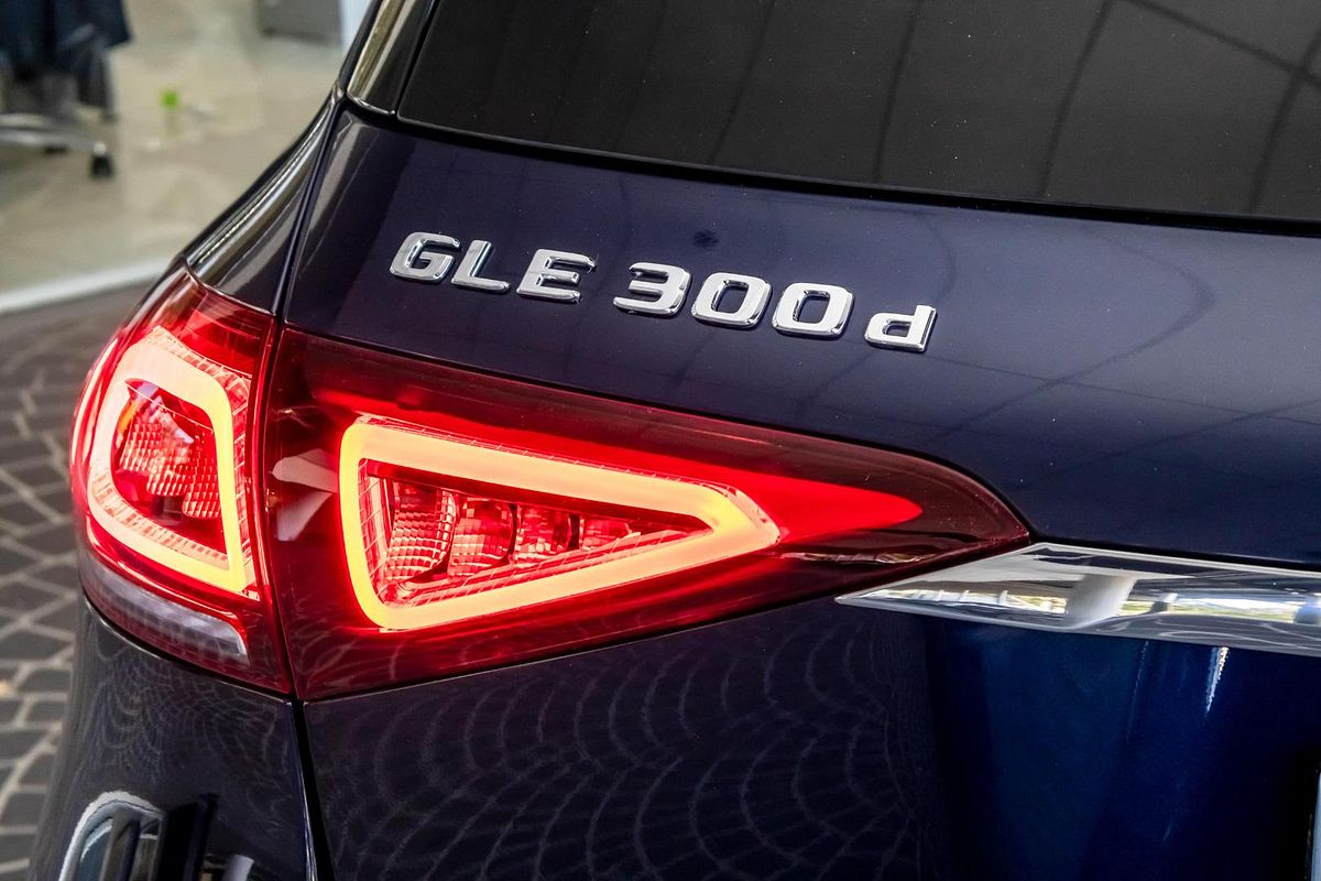 V167 801+051MY GLE300 d WAG 5d r 9G 9sp 2.0DT