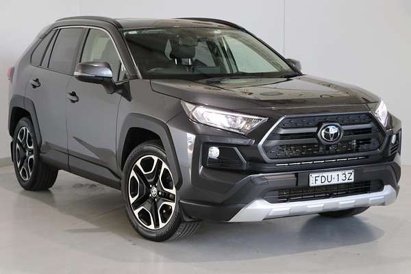 2019 Toyota RAV4 Edge AXAA54R
