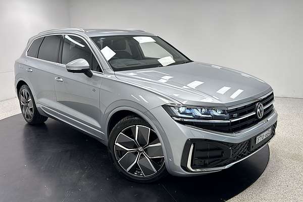 2025 Volkswagen Touareg 210TDI R-Line RC