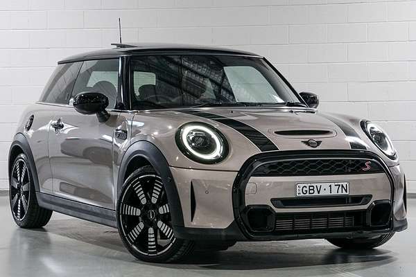2023 MINI Hatch Cooper S MINI Yours F56 LCI-2