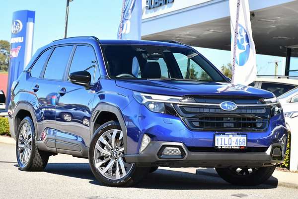 2025 Subaru Forester Hybrid Touring S6