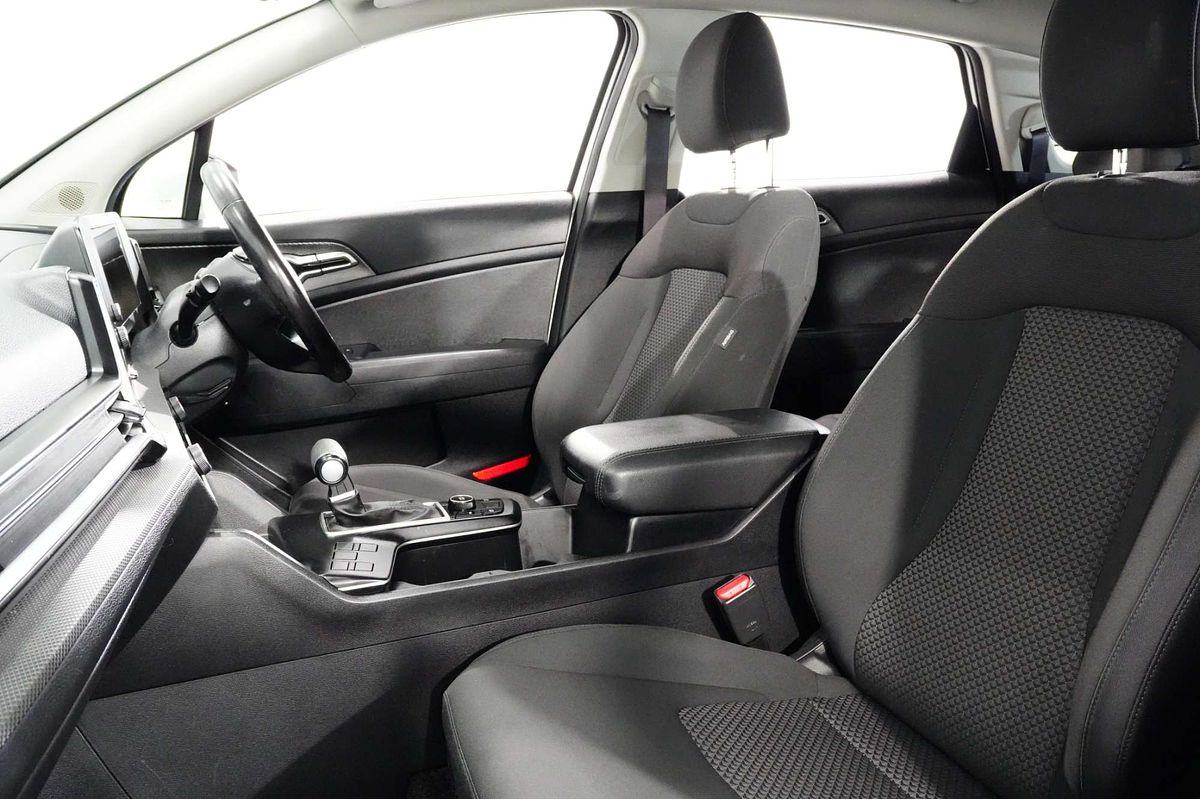 2022 Kia Sportage S NQ5