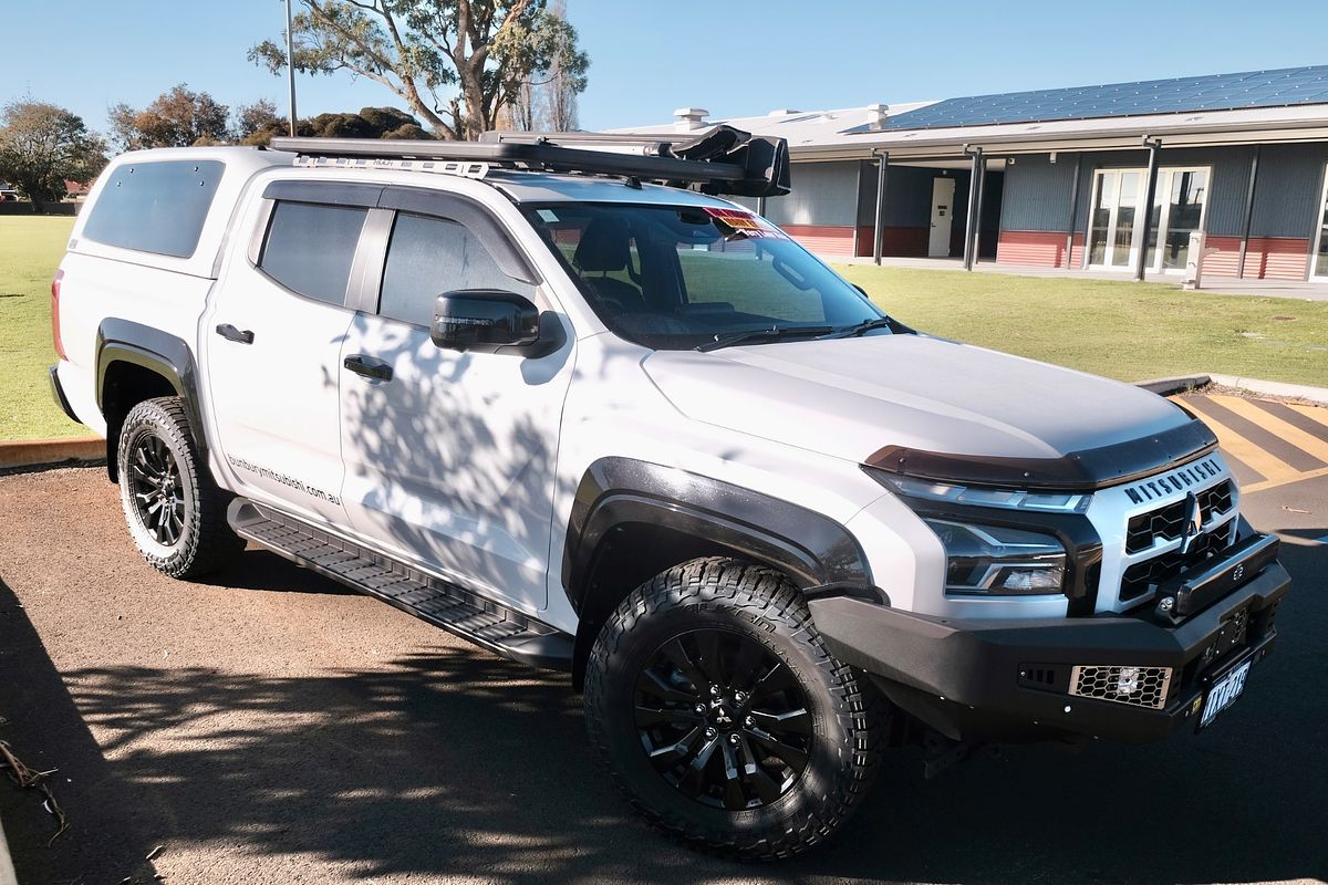 2024 Mitsubishi Triton GSR MV 4X4